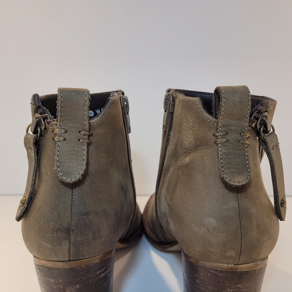 Blondo Nivada Waterproof Boots - Picture 10 of 13